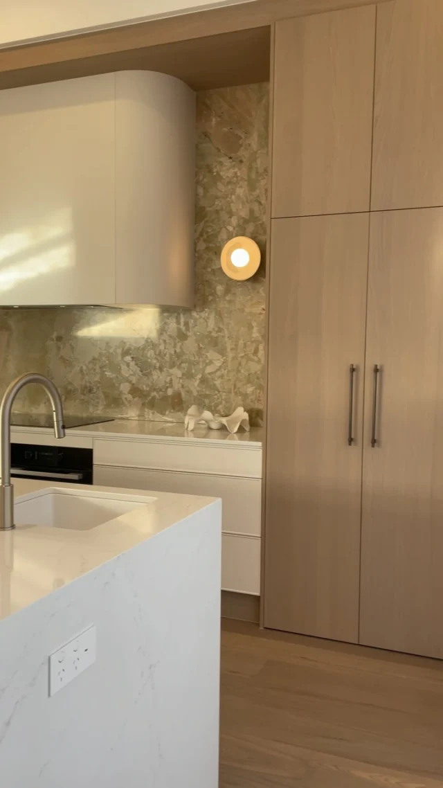 A look inside Regent Homes’ newest display home in Oakden Rise.
It’s the incredible details, carefully selected materials and light-filled design that make this home so spectacular.
Thoughtful design everywhere you look is the level of service you can expect from the @regenthomesau team.
We are so proud to have been involved in bringing this joinery vision to life.